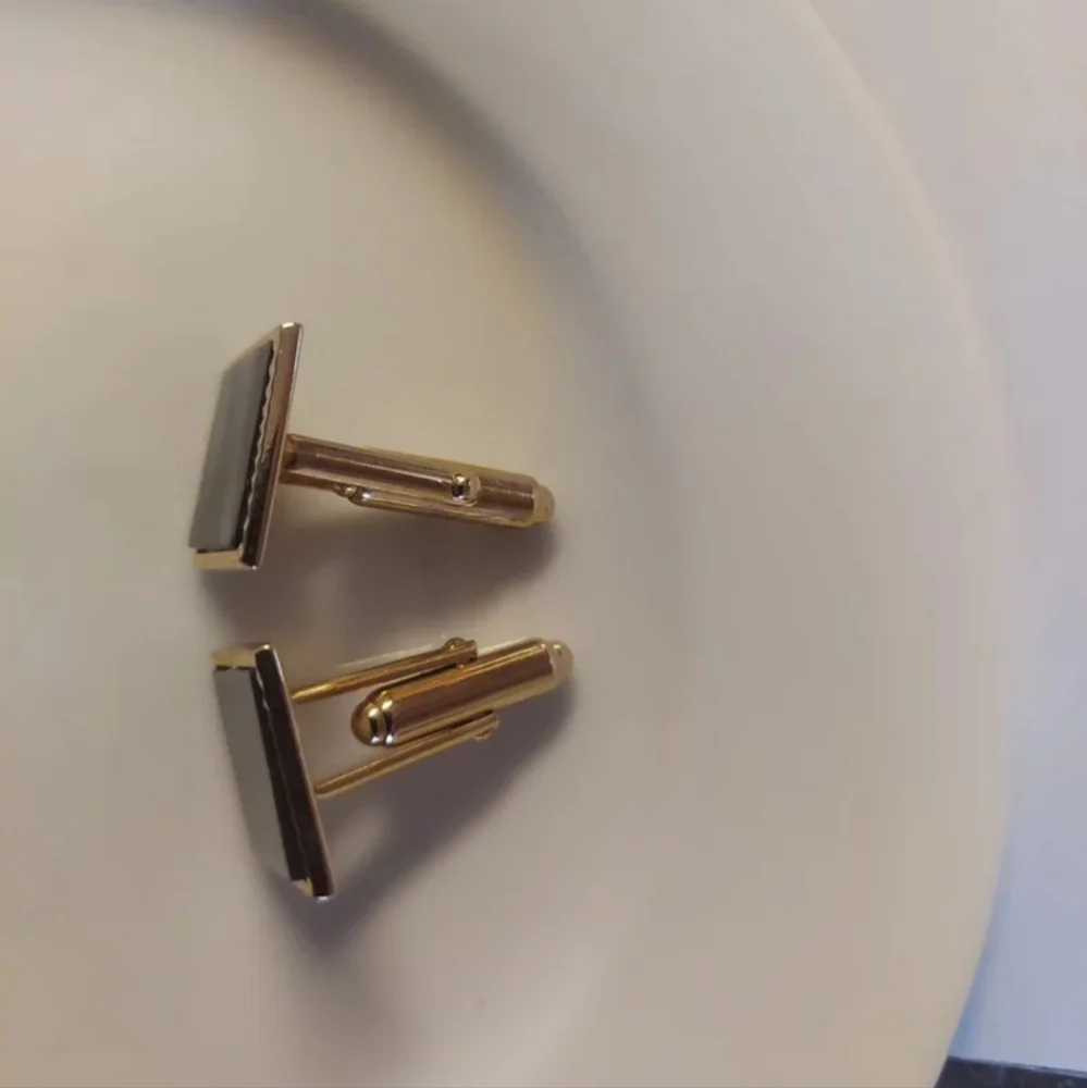 VINTAGE ANSON MOTHER OF PEARL GOLDTONE CUFFLINKS 4TH GEN OWNED EUC LIKE NEW